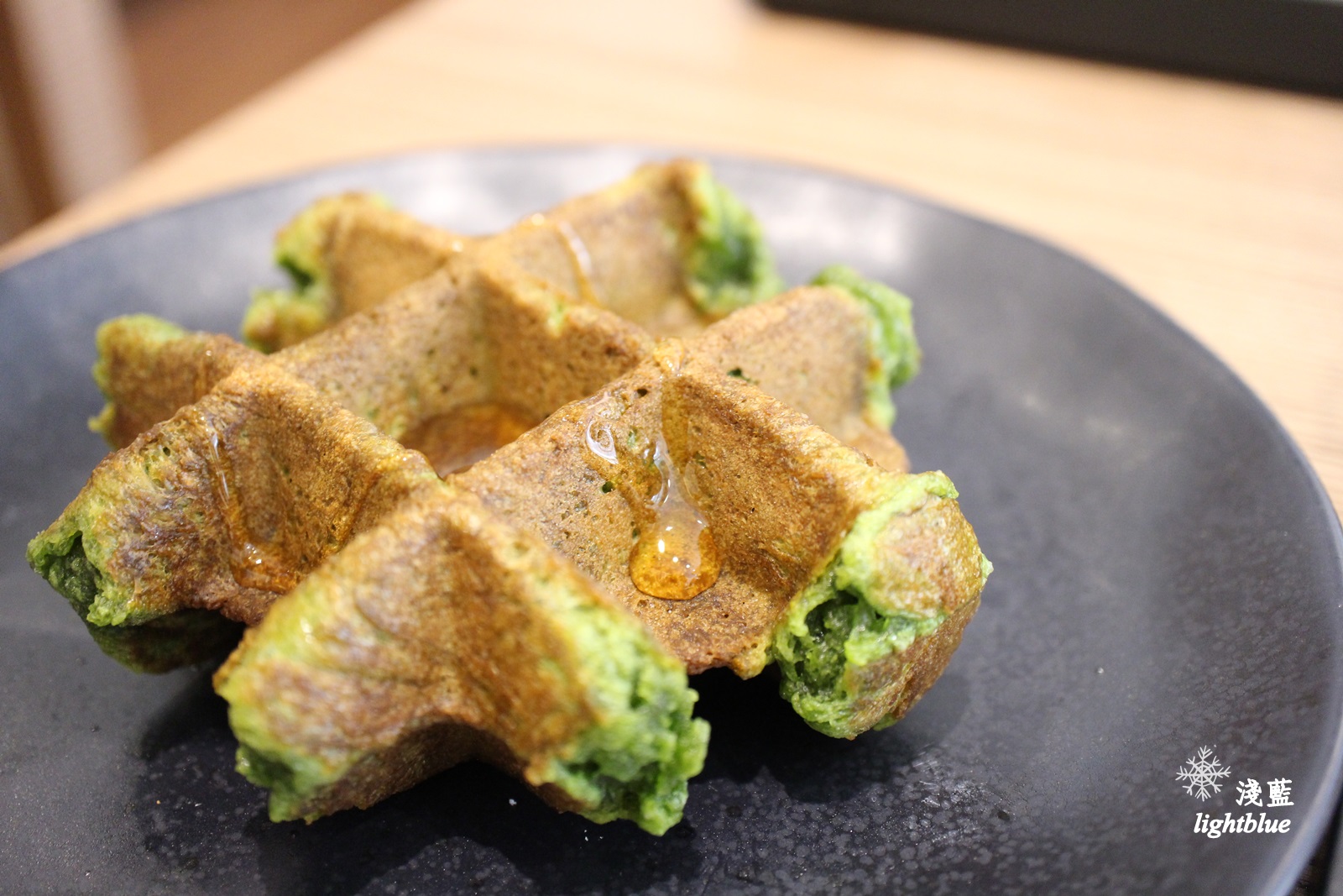 [ 忠孝復興站美食 ] 淺藍 × Matcha one忠孝店～忠孝店限定二年坂抹茶慕斯、抹茶格子鬆餅