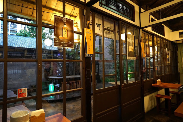 新竹美食聚餐推薦。大村武居酒屋。日式老屋居酒屋推薦 彷彿在日本用餐。串燒、烤物、炸物菜色精彩、酒類選擇超多~文末有菜單~