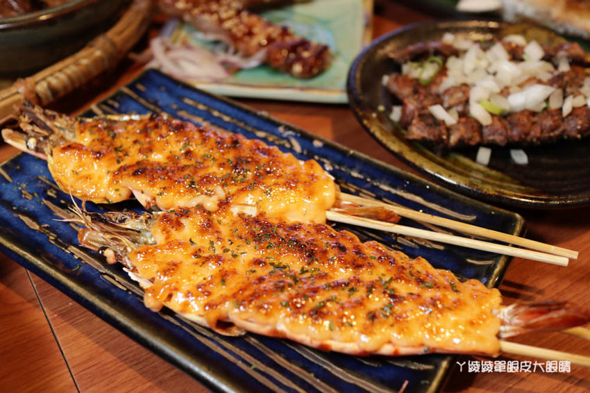 新竹居酒屋推薦大村武串燒居酒屋!護城河邊美到翻的日式老宅,穿越時空享受懷舊氛圍吃美食喝酒