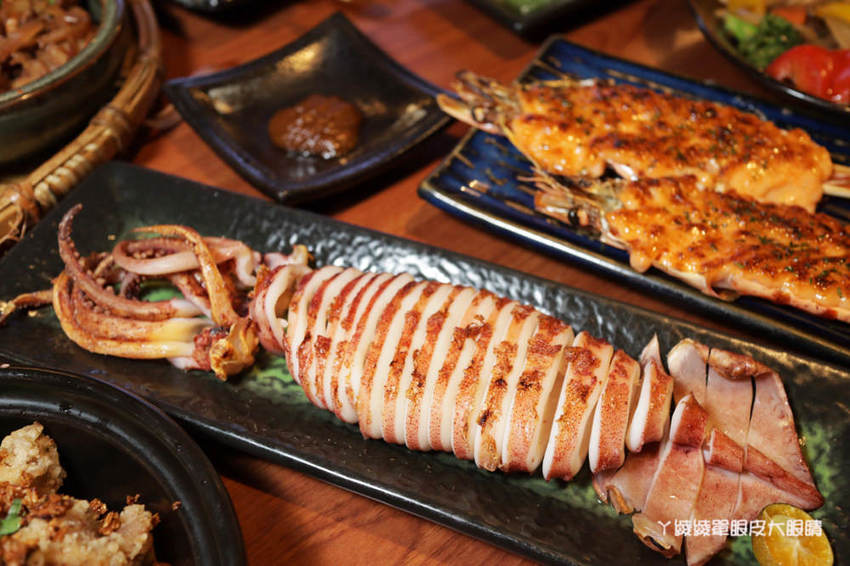 新竹居酒屋推薦大村武串燒居酒屋!護城河邊美到翻的日式老宅,穿越時空享受懷舊氛圍吃美食喝酒