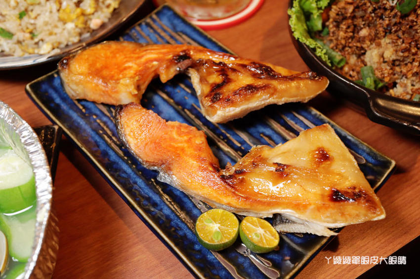 新竹居酒屋推薦大村武串燒居酒屋!護城河邊美到翻的日式老宅,穿越時空享受懷舊氛圍吃美食喝酒