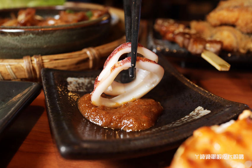 新竹居酒屋推薦大村武串燒居酒屋!護城河邊美到翻的日式老宅,穿越時空享受懷舊氛圍吃美食喝酒