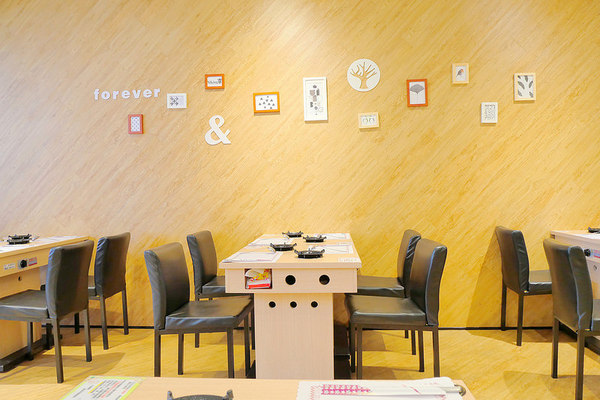 大樂鍋精緻鍋物專賣店：大樂鍋精緻鍋物：肉多多鍋喜燒一鍋兩吃再加三份肉盤大滿足！打卡再送豬肉盤好划算！燒酒海陸鍋一次7種海鮮加肉品豐盛推薦！