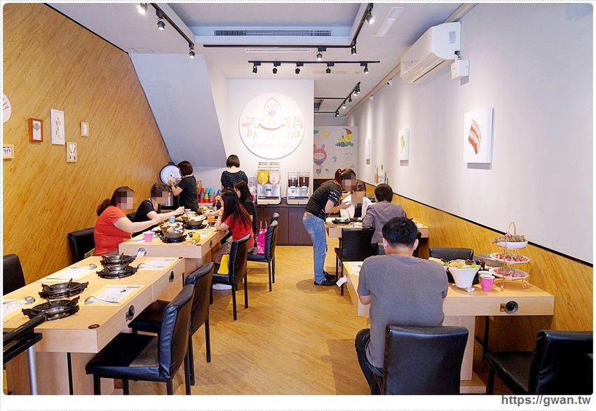 浮誇下午茶三層架、30隻爆量蝦蝦、飲料白飯無限吃，隱藏版每日限量六組好搶手！！