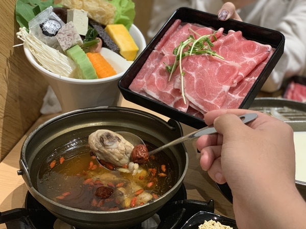 大樂鍋精緻鍋物專賣店：【台中南屯區】平價一鍋一燒推薦 大樂鍋精緻鍋物專賣店