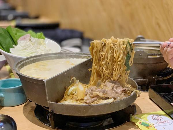 大樂鍋精緻鍋物專賣店：【台中南屯區】平價一鍋一燒推薦 大樂鍋精緻鍋物專賣店