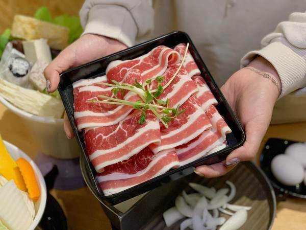 大樂鍋精緻鍋物專賣店：【台中南屯區】平價一鍋一燒推薦 大樂鍋精緻鍋物專賣店