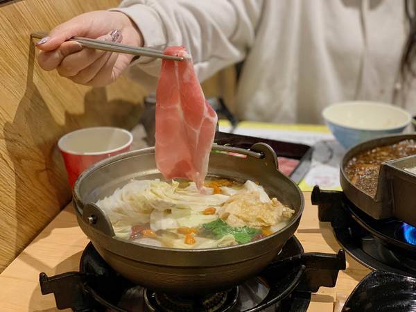 大樂鍋精緻鍋物專賣店：【台中南屯區】平價一鍋一燒推薦 大樂鍋精緻鍋物專賣店