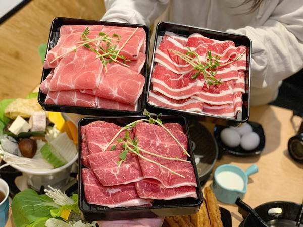 大樂鍋精緻鍋物專賣店：【台中南屯區】平價一鍋一燒推薦 大樂鍋精緻鍋物專賣店