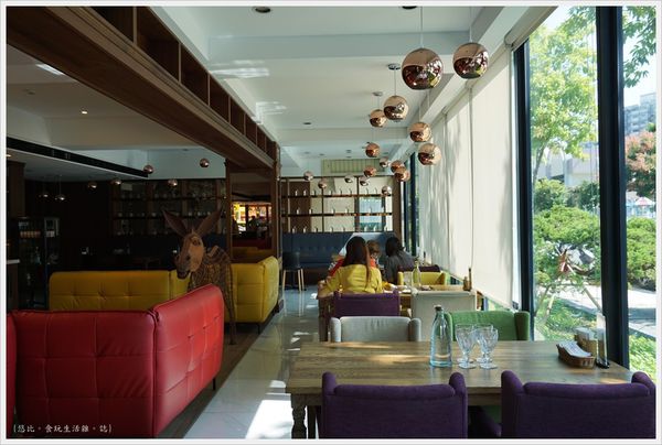 Fatty's崇德店-7-店內座位.JPG Fatty's崇德店-7-店內座位.JPG