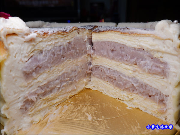 魔法氛子-芋頭千層生日蛋糕 (1).jpg