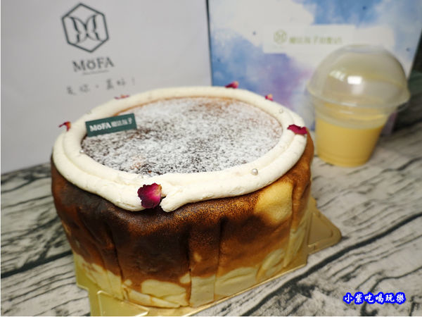 魔法氛子-芋頭千層生日蛋糕 (10).jpg