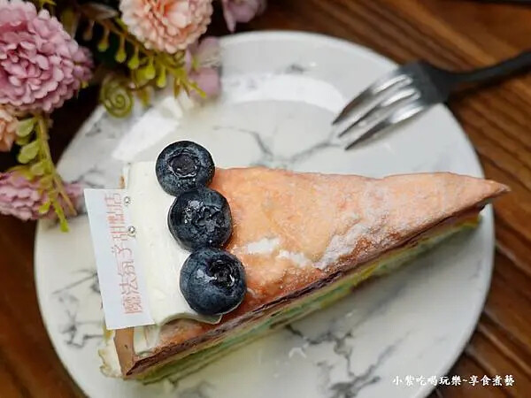 彩虹綜合水果千層-2025魔法氛子蛋糕店 (3).jpg