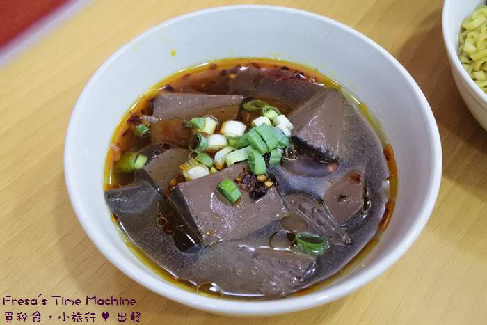 【台南市-東區美食】御膳現炒鹵味★顛覆傳統中藥滷味印象.嚴選食材現炒三杯香.滿足挑剔味蕾兼具色香味／宵夜美食／南紡購物中心