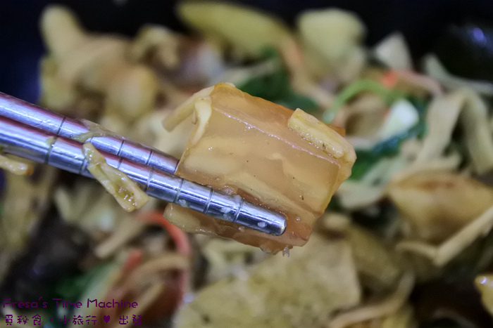 【台南市-東區美食】御膳現炒鹵味★顛覆傳統中藥滷味印象.嚴選食材現炒三杯香.滿足挑剔味蕾兼具色香味／宵夜美食／南紡購物中心