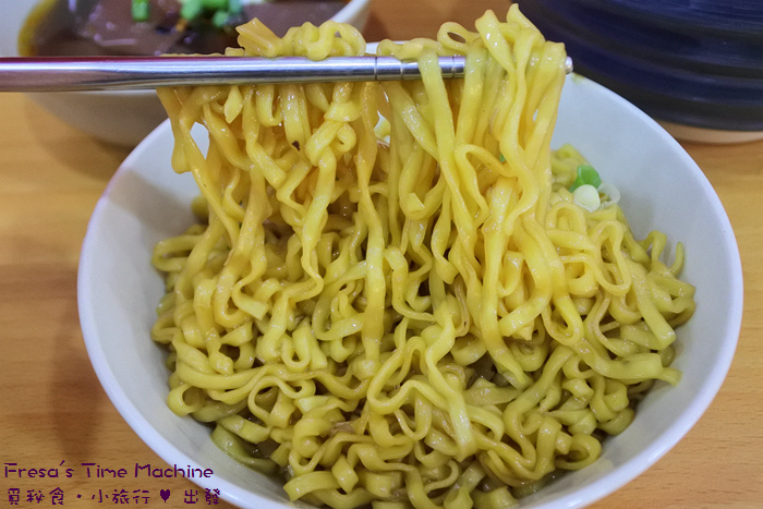 【台南市-東區美食】御膳現炒鹵味★顛覆傳統中藥滷味印象.嚴選食材現炒三杯香.滿足挑剔味蕾兼具色香味／宵夜美食／南紡購物中心