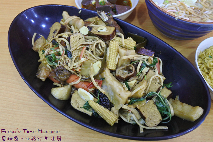 【台南市-東區美食】御膳現炒鹵味★顛覆傳統中藥滷味印象.嚴選食材現炒三杯香.滿足挑剔味蕾兼具色香味／宵夜美食／南紡購物中心