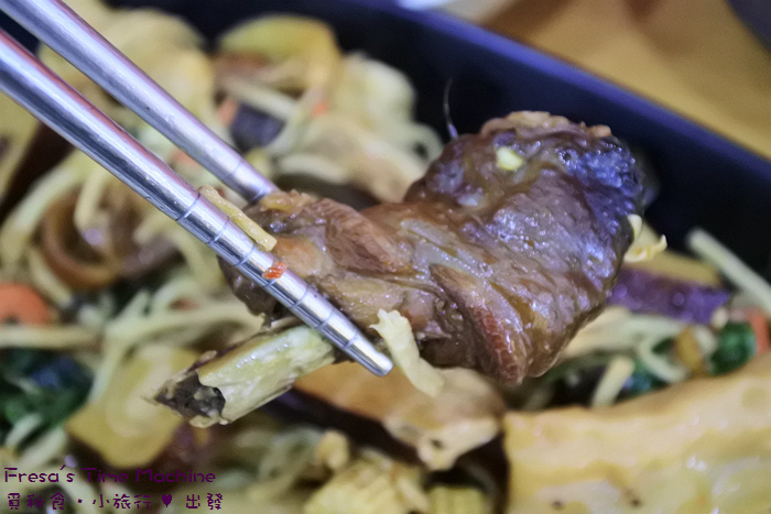 【台南市-東區美食】御膳現炒鹵味★顛覆傳統中藥滷味印象.嚴選食材現炒三杯香.滿足挑剔味蕾兼具色香味／宵夜美食／南紡購物中心