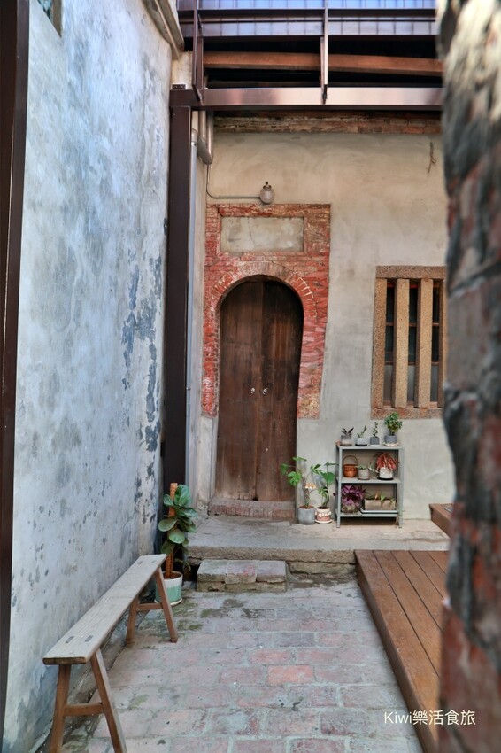 鹿港咖啡推薦Skinny Cafe 瘦子咖啡•鹿港大街|手沖單品咖啡搭配甜點下午茶.近彰化鹿港老街周邊美食