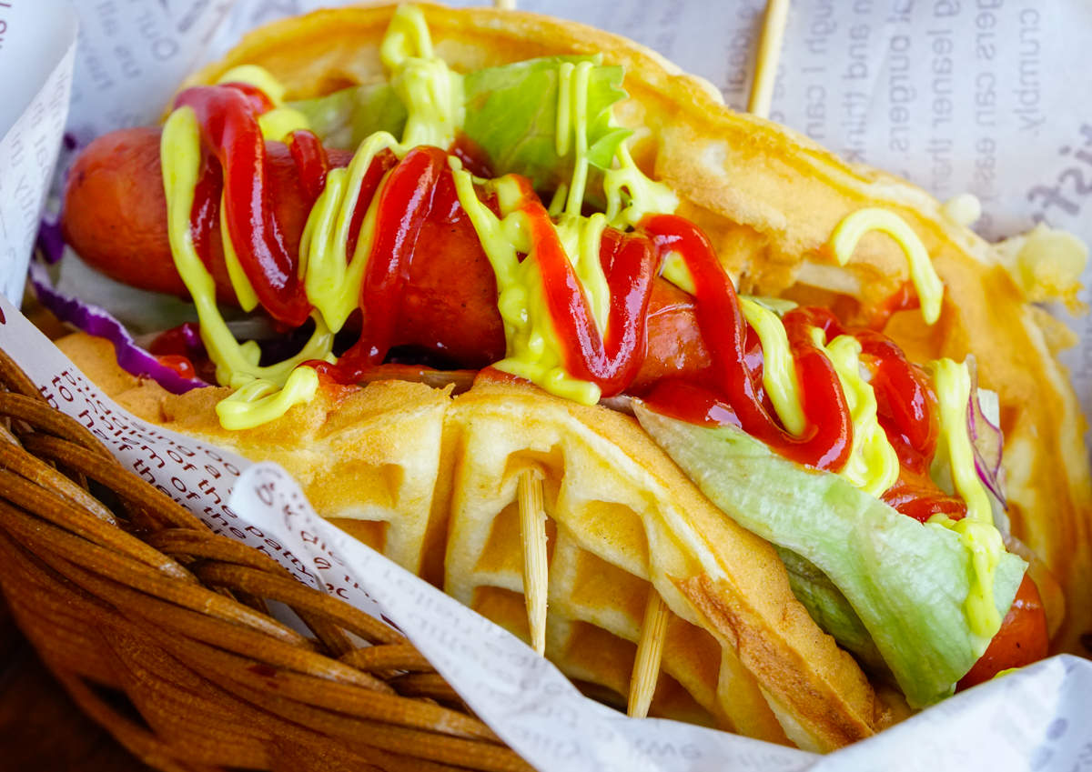 [高雄]Oh Mia歐米芽鬆餅屋-銅板價!?超酷珍珠厚奶茶鬆餅x牽絲爆餡創意披薩鬆餅!超高C/P值 高雄鬆餅推薦 - 美食好芃友