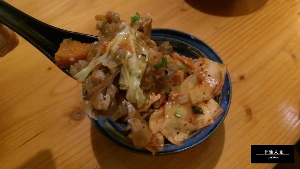 Osaka 日式炭火燒肉、壽司、吟釀料理：【高雄/食﹡新興】私藏愛店拜託不要來．高CP居酒屋全菜單分享．Osaka 日式炭火燒肉、壽司、吟釀料理