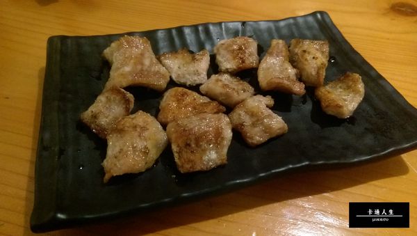 Osaka 日式炭火燒肉、壽司、吟釀料理：【高雄/食﹡新興】私藏愛店拜託不要來．高CP居酒屋全菜單分享．Osaka 日式炭火燒肉、壽司、吟釀料理