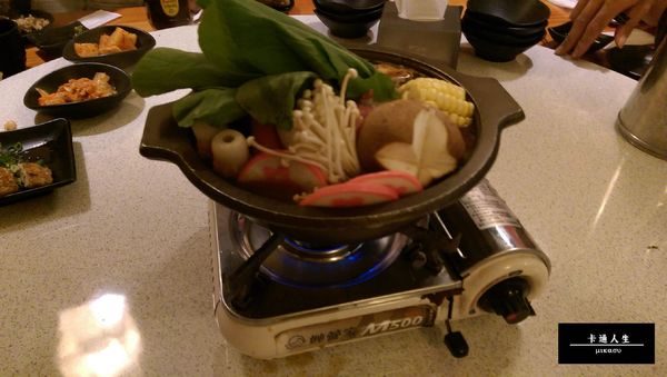 Osaka 日式炭火燒肉、壽司、吟釀料理：【高雄/食﹡新興】私藏愛店拜託不要來．高CP居酒屋全菜單分享．Osaka 日式炭火燒肉、壽司、吟釀料理