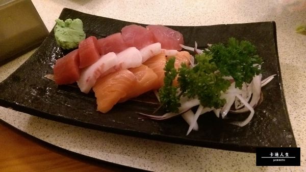 Osaka 日式炭火燒肉、壽司、吟釀料理：【高雄/食﹡新興】私藏愛店拜託不要來．高CP居酒屋全菜單分享．Osaka 日式炭火燒肉、壽司、吟釀料理