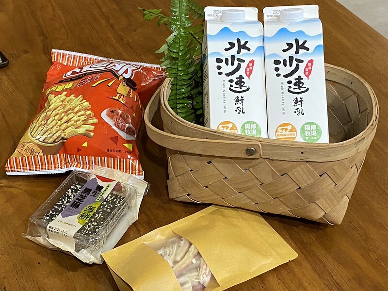 南投縣魚池鄉【南投日月潭住宿】水沙蓮鮮乳x散步的雲生態民宿.日月潭優質牛乳免費喝得爽