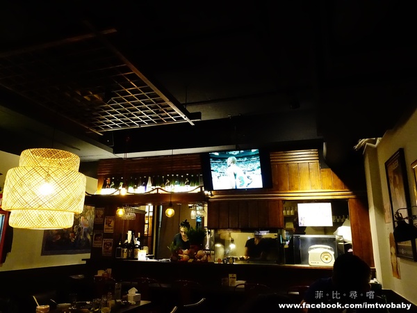 犬衛門居酒屋：【捷運美食】犬衛門居酒屋  大推七味串燒配上特調燒酒，還有賞心悅目的帥店員，這就是美妙的人蔘呀！宵夜解饞聚餐首選 市民大道/國父紀念館站