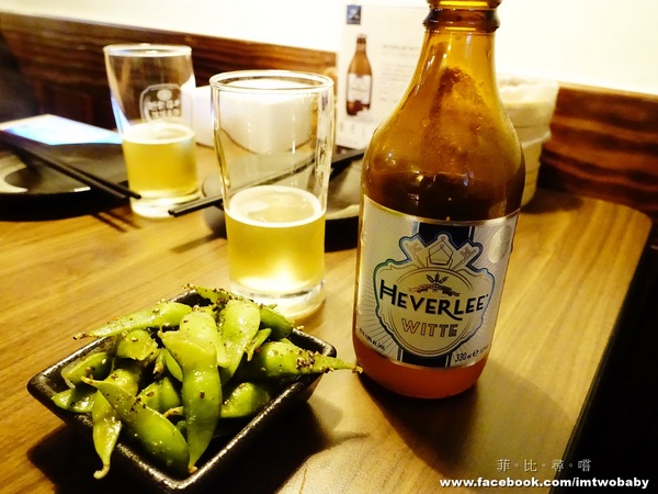 犬衛門居酒屋：【捷運美食】犬衛門居酒屋  大推七味串燒配上特調燒酒，還有賞心悅目的帥店員，這就是美妙的人蔘呀！宵夜解饞聚餐首選 市民大道/國父紀念館站