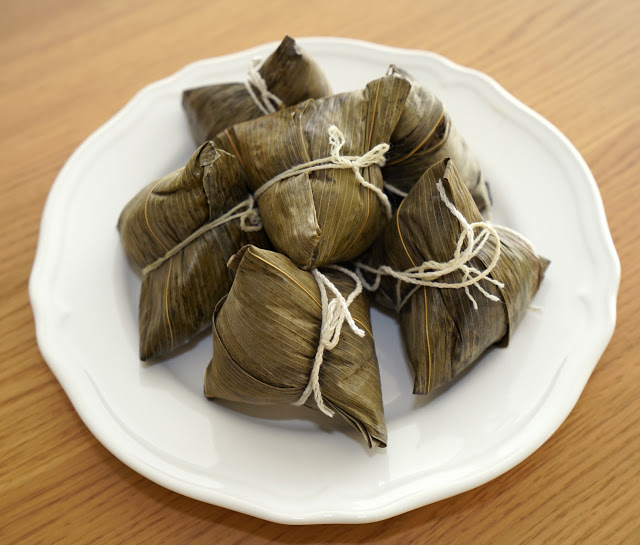 [食記] 新竹 美芳糕餅舖/肉粽。糯米炒得香Q入味的北部粽!