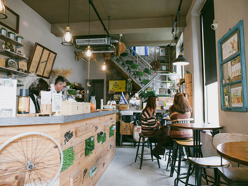 台中市北區PUSH Café 推。 咖啡 ! 特色強烈的咖啡館屬於設計工作者的咖啡館