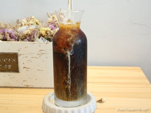 CAFÉ Alfred 愛我的.咖啡:台中美食│CAFÉ Alfred _愛我的.咖啡〃結合乾燥花的早午餐咖啡館,網美必訪IG打卡點~