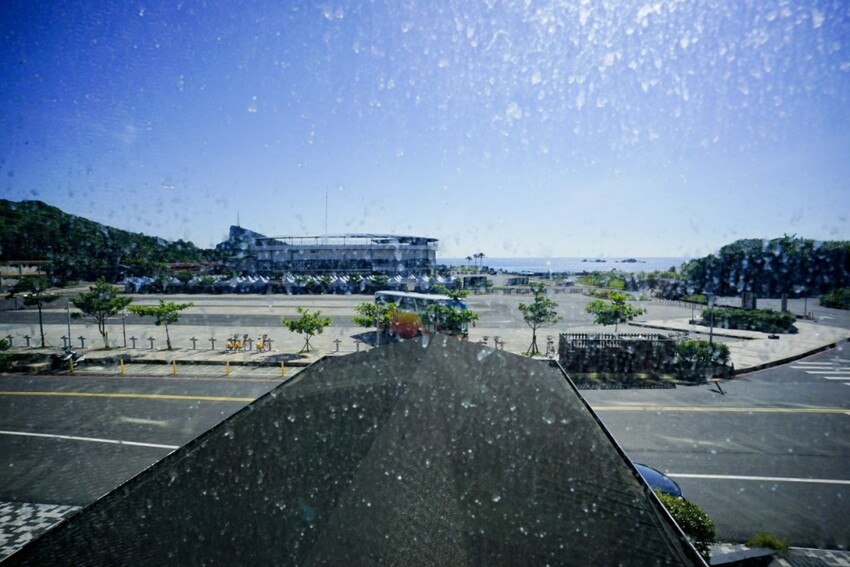 新北旅遊住宿|北海岸親子飯店推薦!薆悅酒店野柳渡假館 400坪親子遊戲室、海鮮自助餐吃到飽 順遊野柳女王頭、野柳海洋公園 - 奇奇一起玩樂趣