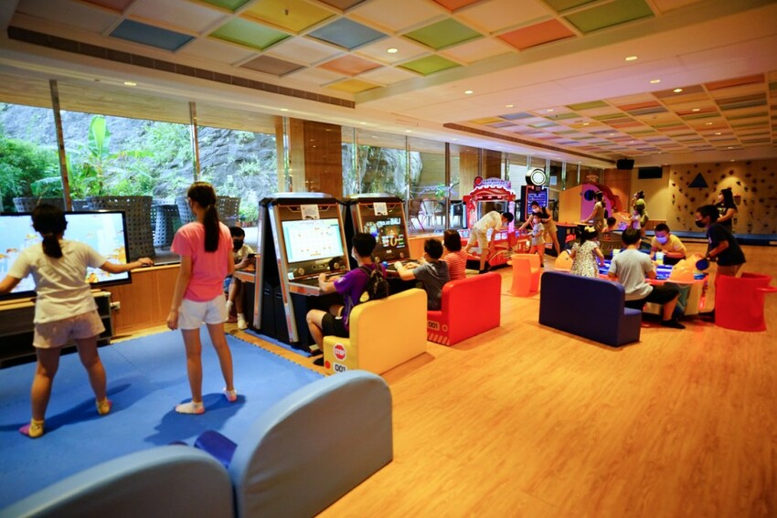 新北旅遊住宿|北海岸親子飯店推薦!薆悅酒店野柳渡假館 400坪親子遊戲室、海鮮自助餐吃到飽 順遊野柳女王頭、野柳海洋公園 - 奇奇一起玩樂趣