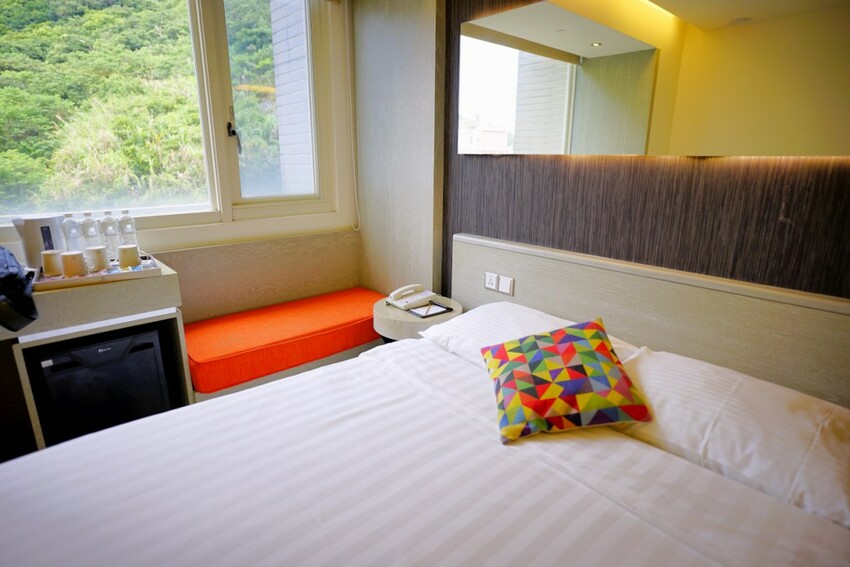 新北旅遊住宿|北海岸親子飯店推薦!薆悅酒店野柳渡假館 400坪親子遊戲室、海鮮自助餐吃到飽 順遊野柳女王頭、野柳海洋公園 - 奇奇一起玩樂趣