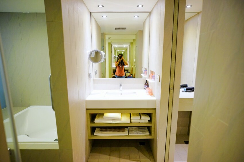 新北旅遊住宿|北海岸親子飯店推薦!薆悅酒店野柳渡假館 400坪親子遊戲室、海鮮自助餐吃到飽 順遊野柳女王頭、野柳海洋公園 - 奇奇一起玩樂趣