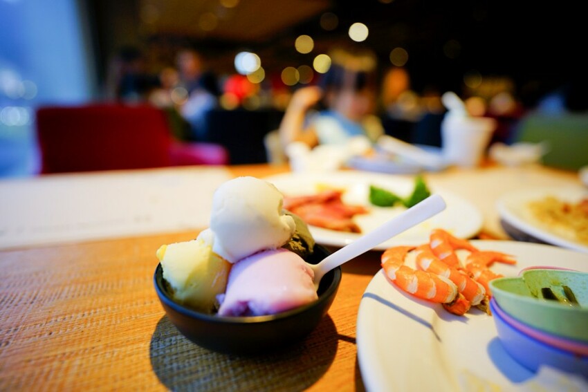 新北旅遊住宿|北海岸親子飯店推薦!薆悅酒店野柳渡假館 400坪親子遊戲室、海鮮自助餐吃到飽 順遊野柳女王頭、野柳海洋公園 - 奇奇一起玩樂趣