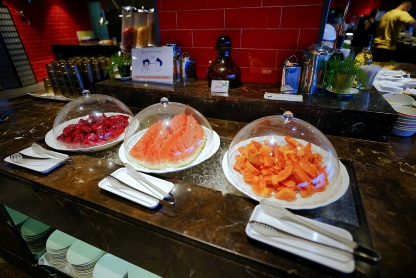 新北旅遊住宿|北海岸親子飯店推薦!薆悅酒店野柳渡假館 400坪親子遊戲室、海鮮自助餐吃到飽 順遊野柳女王頭、野柳海洋公園 - 奇奇一起玩樂趣