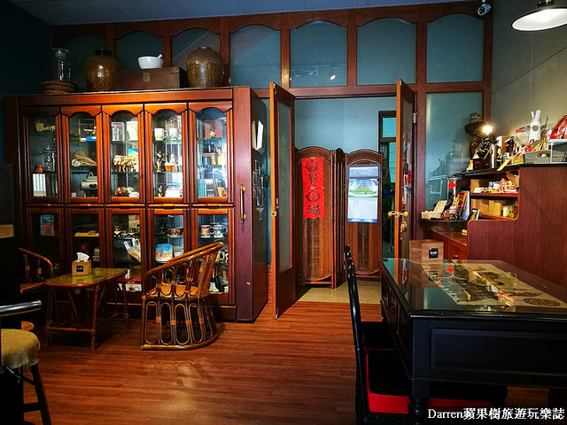 『桃園中壢下午茶』養親轅咖啡Jodie Ho Cafe★百年藥櫃藥桌中藥房轉型成有溫度的咖啡館/鄰近健行科技大學咖啡店