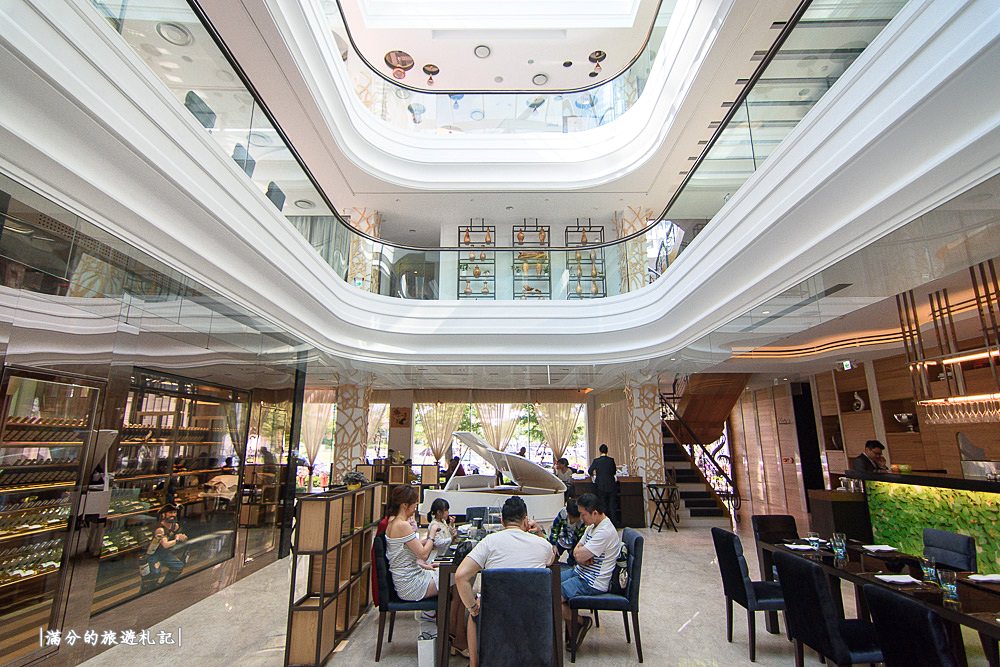 台中西屯美食》琴.森林主題餐廳 IG熱門打卡點 巨型鋼琴出沒 精美別緻的歐風餐廳 - 滿分的旅遊札記
