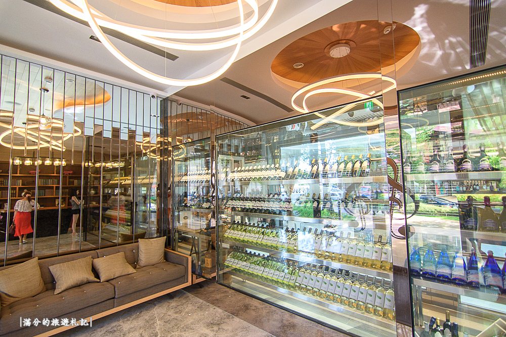 台中西屯美食》琴.森林主題餐廳 IG熱門打卡點 巨型鋼琴出沒 精美別緻的歐風餐廳 - 滿分的旅遊札記