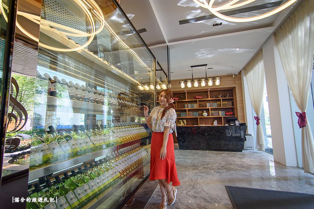 台中西屯美食》琴.森林主題餐廳 IG熱門打卡點 巨型鋼琴出沒 精美別緻的歐風餐廳 - 滿分的旅遊札記
