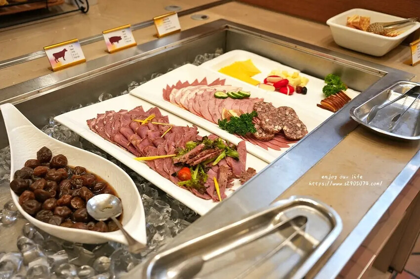 高雄市苓雅區高雄-寒軒國際大飯店➤甜蜜家庭房