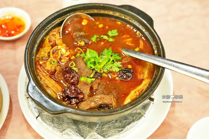 高雄市苓雅區高雄-寒軒國際大飯店➤甜蜜家庭房