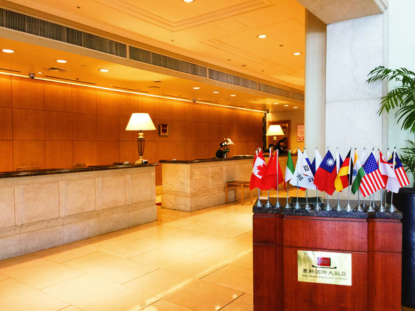 高雄親子住宿 寒軒國際大飯店 高樓全景無敵美景 浪漫夜景@醒醒吧女孩們