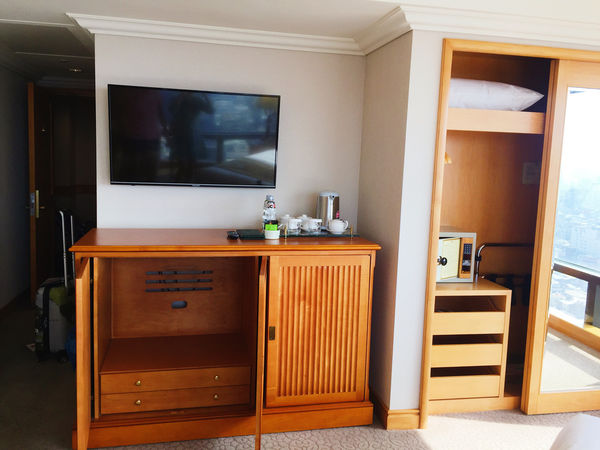 高雄親子住宿 寒軒國際大飯店 高樓全景無敵美景 浪漫夜景@醒醒吧女孩們