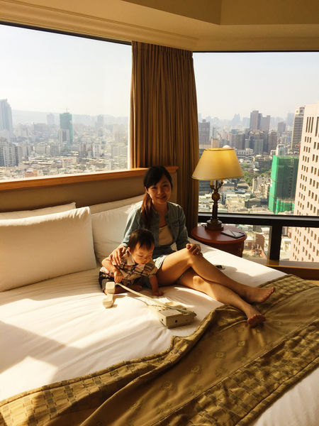 高雄親子住宿 寒軒國際大飯店 高樓全景無敵美景 浪漫夜景@醒醒吧女孩們