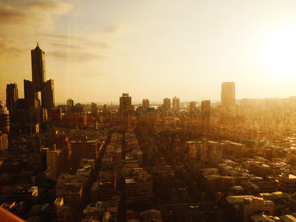高雄親子住宿 寒軒國際大飯店 高樓全景無敵美景 浪漫夜景@醒醒吧女孩們